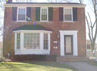 10765 Nadine Ave, Huntington Woods, MI
