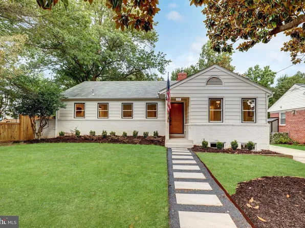 4205 6th St S, Arlington, VA 22204