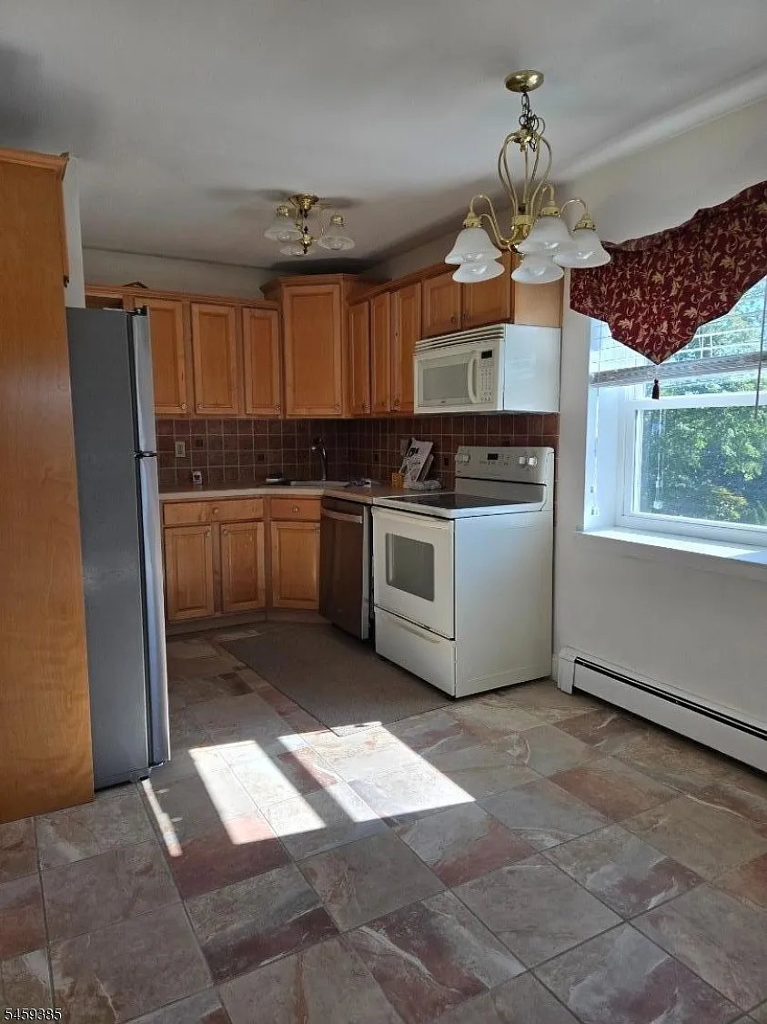 1 bed, 1.0 bath, $1,750 — Photo 4