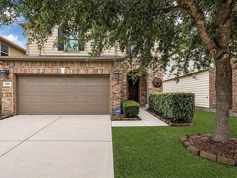 2707 Volute Ct — Photo 2