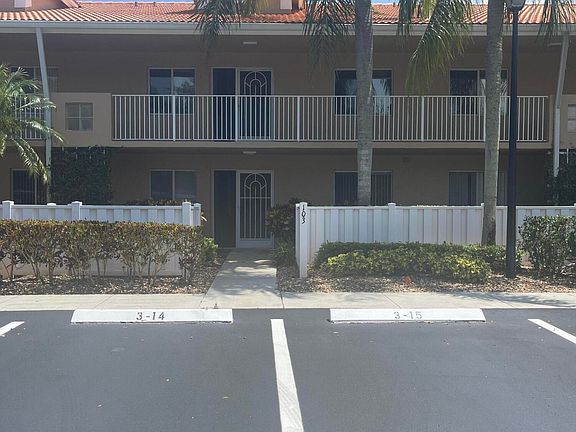 3rd image of 5952 Regal Glen Dr APT 103