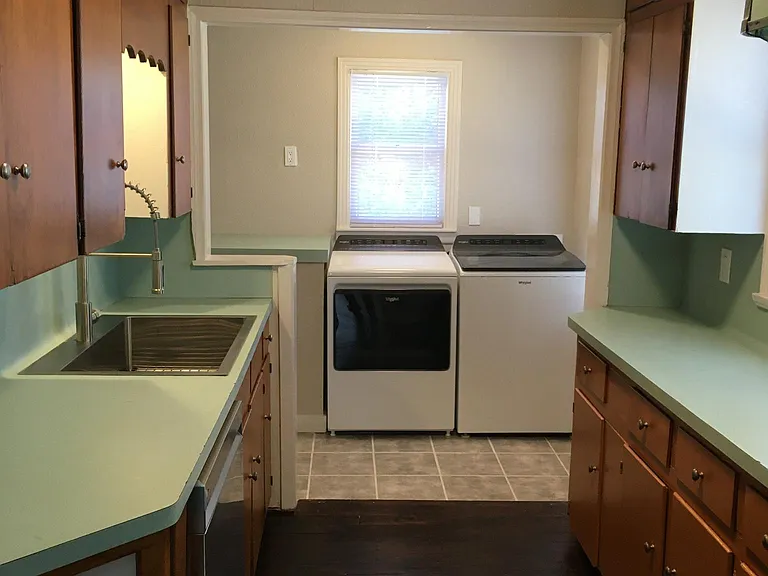 315 Cedar St — Photo 42