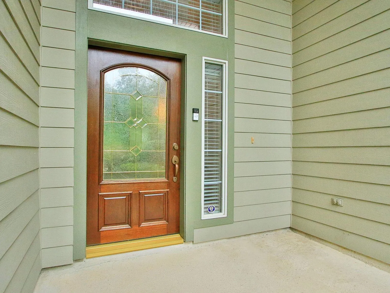 3 bed, 2.5 bath, 1708 sqft, $1,900 — Photo 4