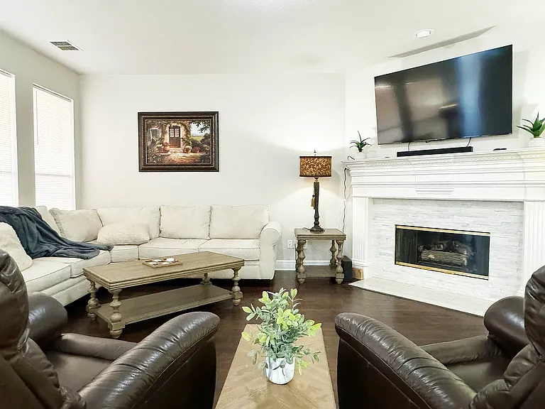 14587 Kelmscot Dr — Photo 14