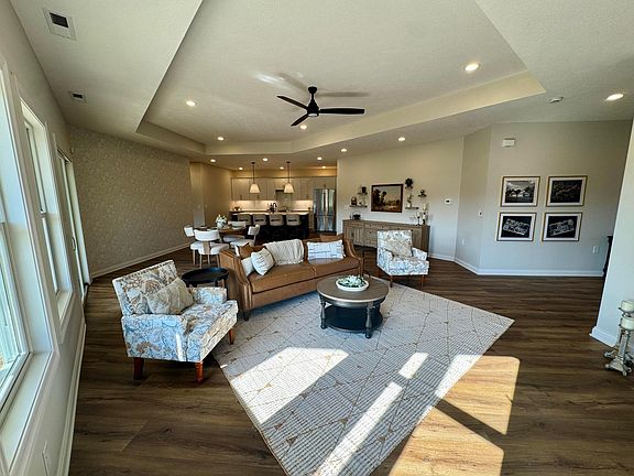 3rd image of 125 E Faith St #125