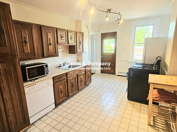 20 Mead St APT 3, Allston, MA 02134