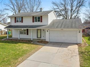 2560 Van Beek Rd, Green Bay, WI 54311