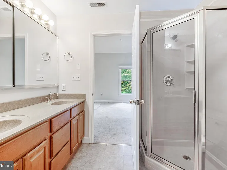 9700 Whitley Park Pl #Townhouse 19 — Photo 23