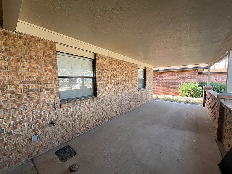 9045 Comet St — Photo 3