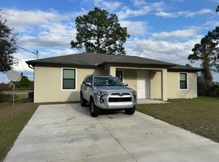 5037 N Dogwood Cir, Labelle, FL 33935