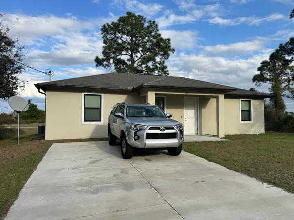 5037 N Dogwood Cir, Labelle, FL 33935