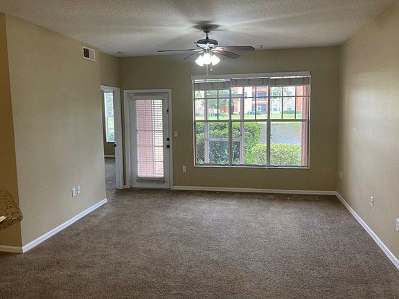 3rd image of 5572 Metrowest Blvd #5-104