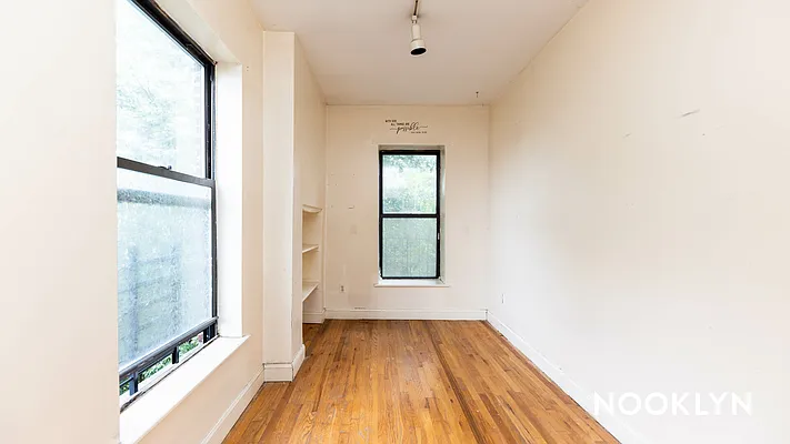 Rented by Nooklyn NYC LLC | media 2