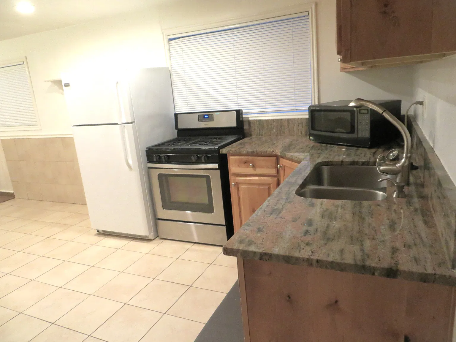 2075 N 150 E — Photo 2