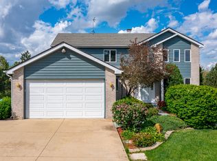 300 Jessica Ln, Bartlett, IL