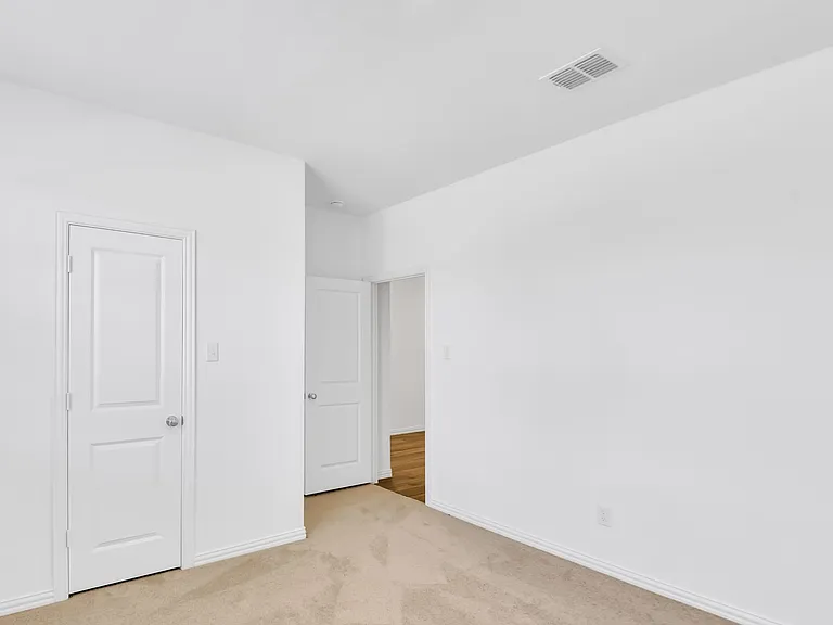 5126 Penrose Dr — Photo 13