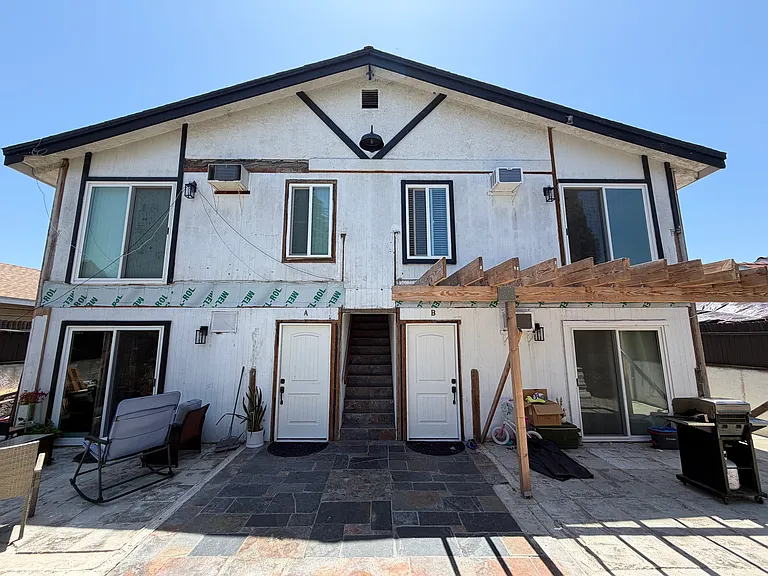 1071 Bonita St #D — Photo 27