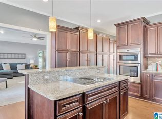 2804 Downing Cir, Birmingham, AL 35242