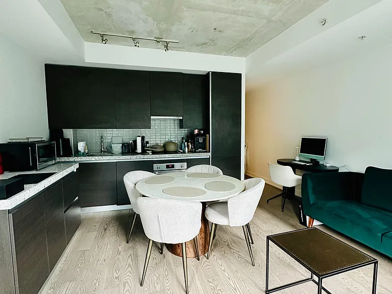 38 Stewart St #703 — Photo 10