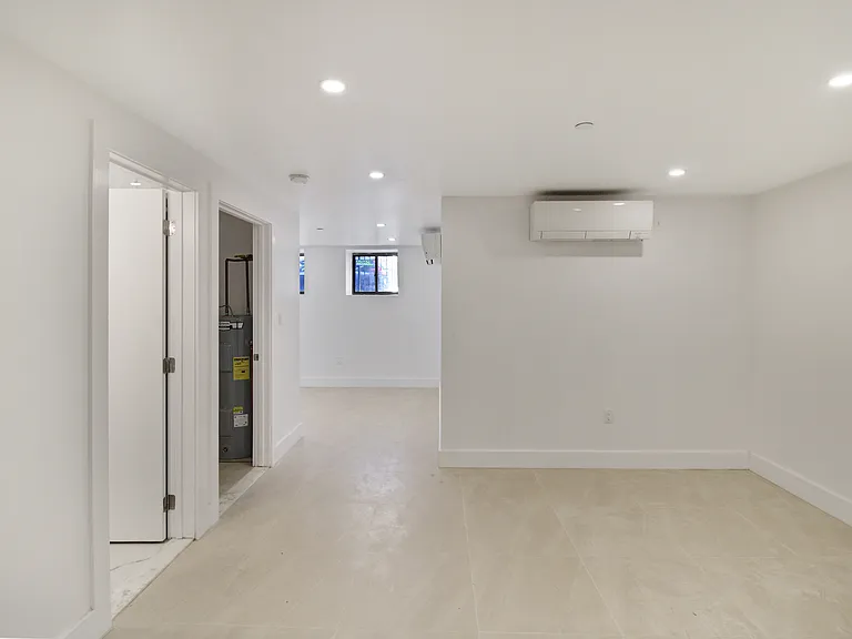 1387 Madison St #1F — Photo 10