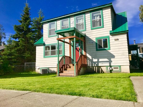 1528 Kinnikinnick St Unit A