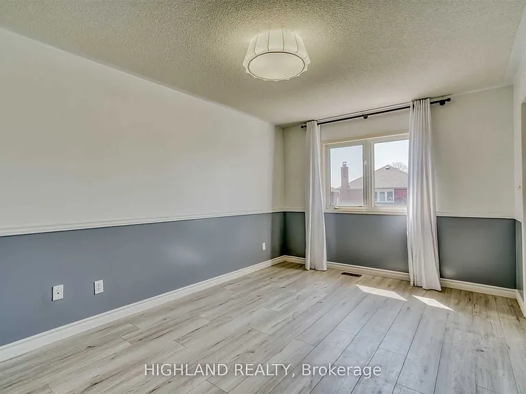 763 Millworks Cres — Photo 9