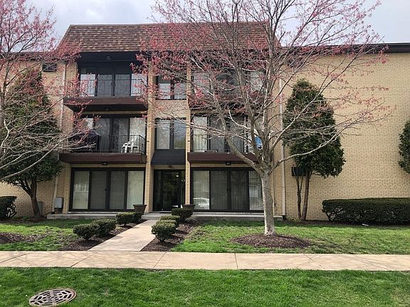 2nd image of 11830 S Komensky Ave #1D