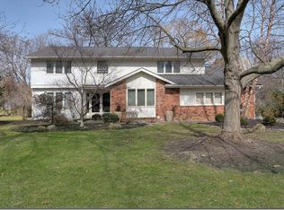 26567 Hendon Rd, Beachwood, OH 44122