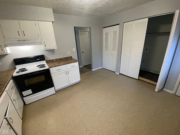 5th image of 1260 N Ridgeview Dr