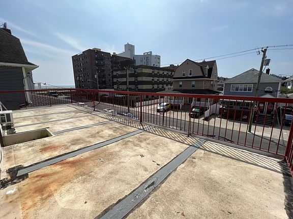5th image of 152 Beach 118 St #4
