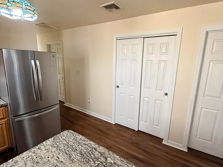 19 Elma St #2 — Photo 6