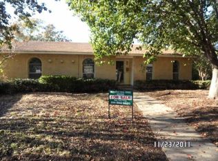 4012 Mayflower Dr, Garland, TX