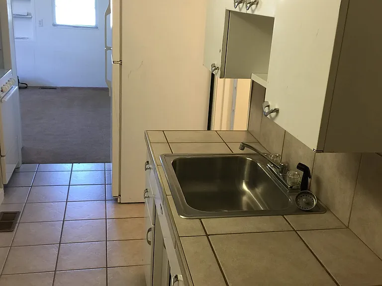 115 N Park St #5 — Photo 17