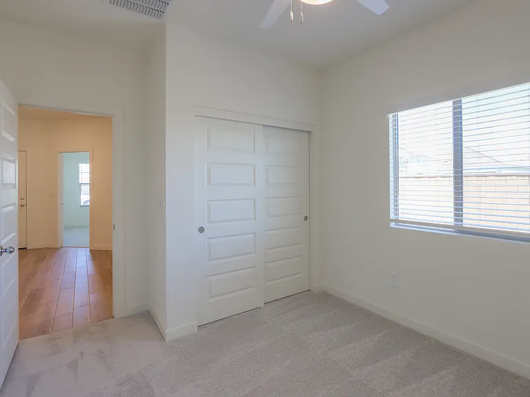 40285 W Chambers Ave — Photo 6