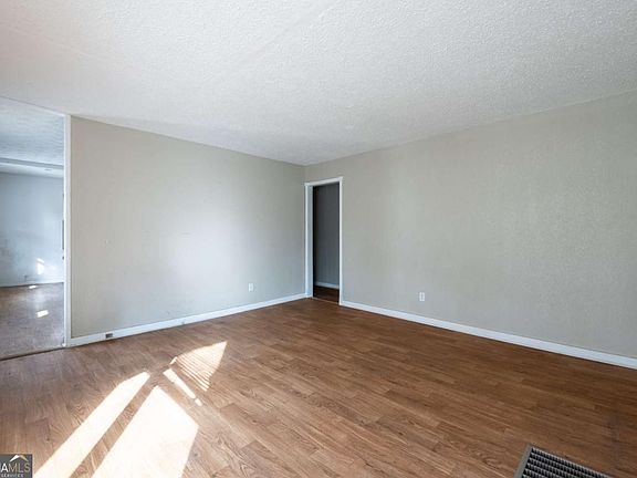 2nd image of 6623 King George Way