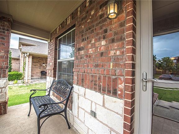 5th image of 2716 Calmwater Dr