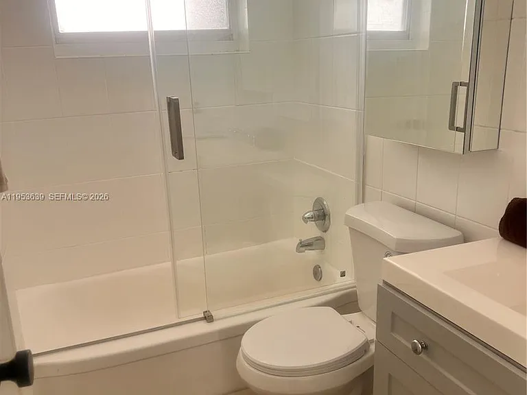 1300 Lincoln Rd #B902 — Photo 12