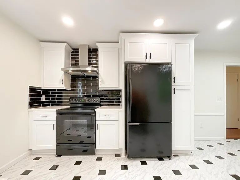 1506 Rama Rd — Photo 3
