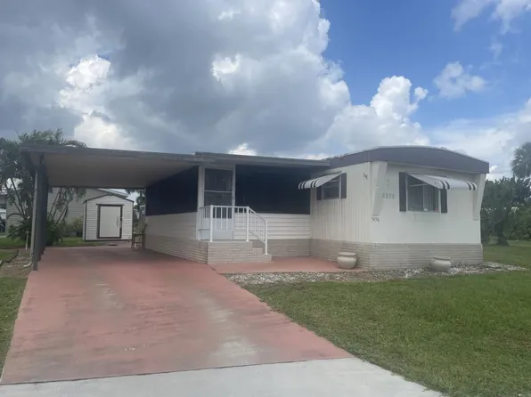 7436 43rd Dr N #585, West Palm Beach, FL 33404
