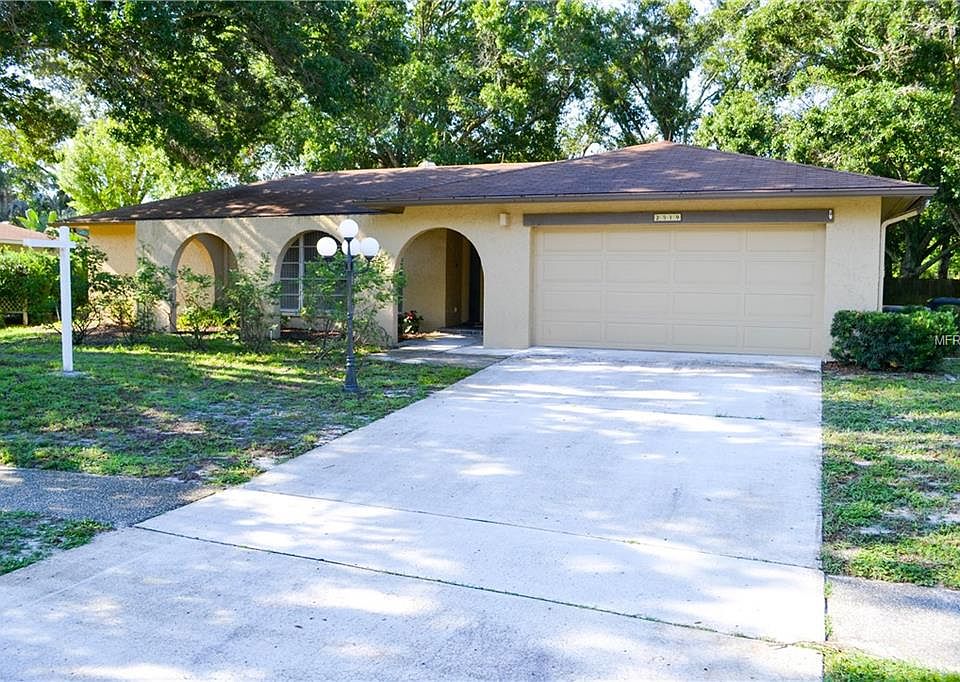 1st image of 2519 Winding Wood Dr