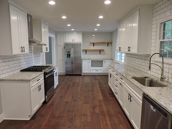 2nd image of 6988 Village Woods Pl