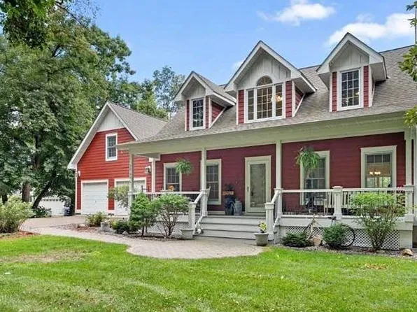 26190 Hale Ct, Wyoming, MN 55092