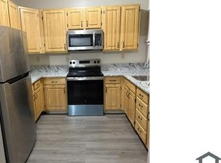 618 Kossuth St #2, Bridgeport, CT 06608