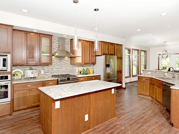 2nd image of 734 County Road 3821