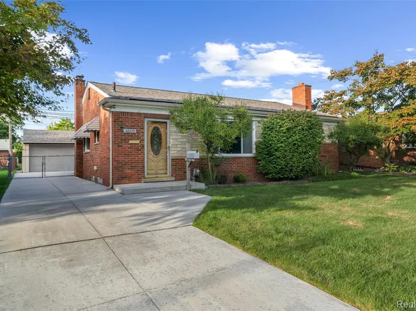 28278 Merritt Dr, Westland, MI 48185