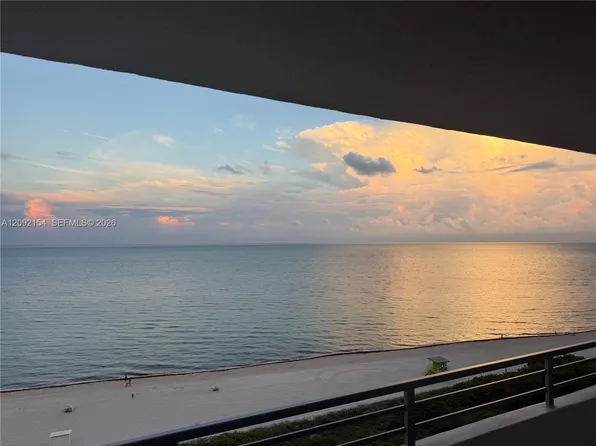 5555 Collins Ave, Miami Beach, FL