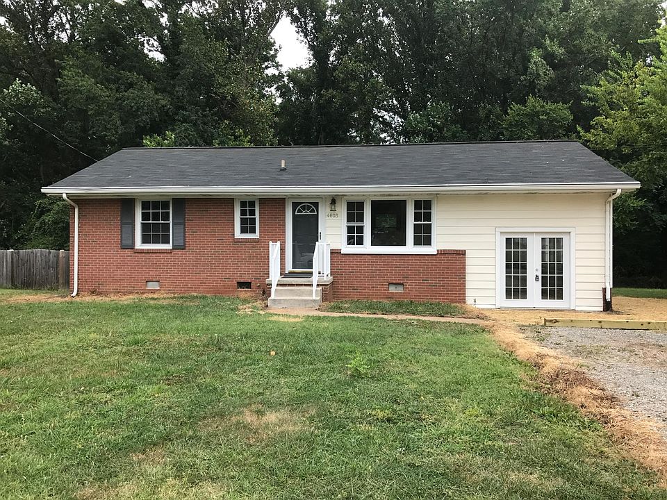 VERY NICE HOUSE IN WONDERFUL AREA!!