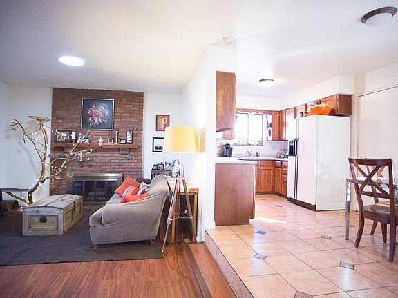 4th image of 1224 Oxborough Ln