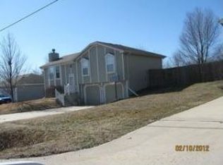 804 Cedar St, Belton, MO 64012