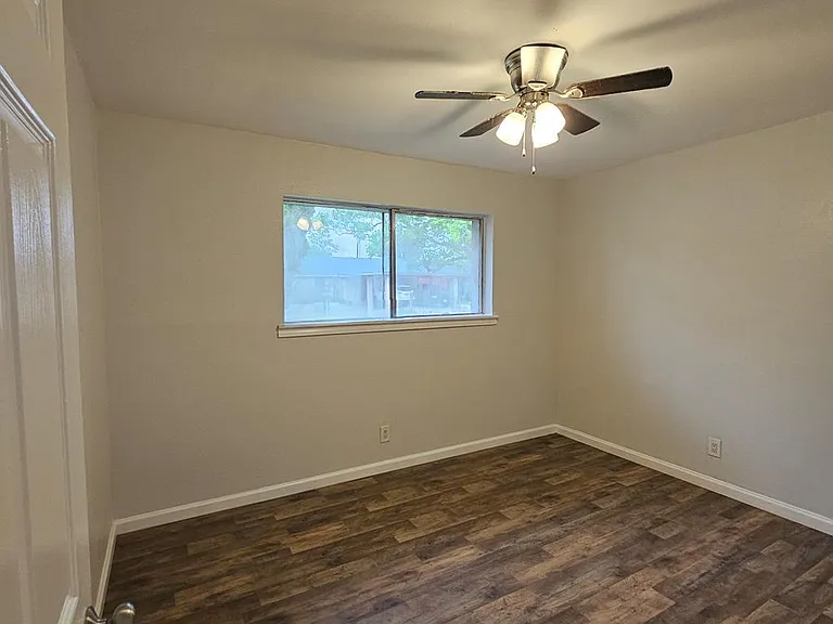 14 Laura Ln — Photo 22